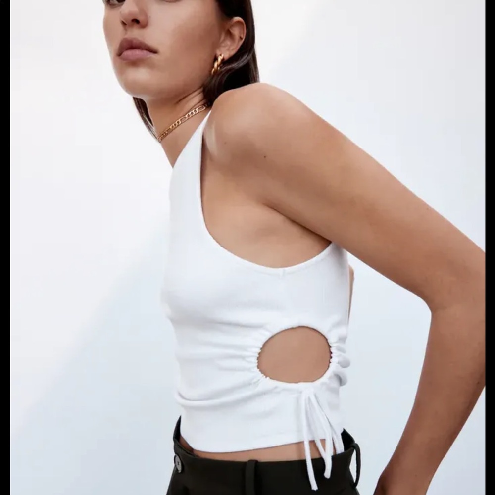 NWOT Zara Cut Out Knit Top